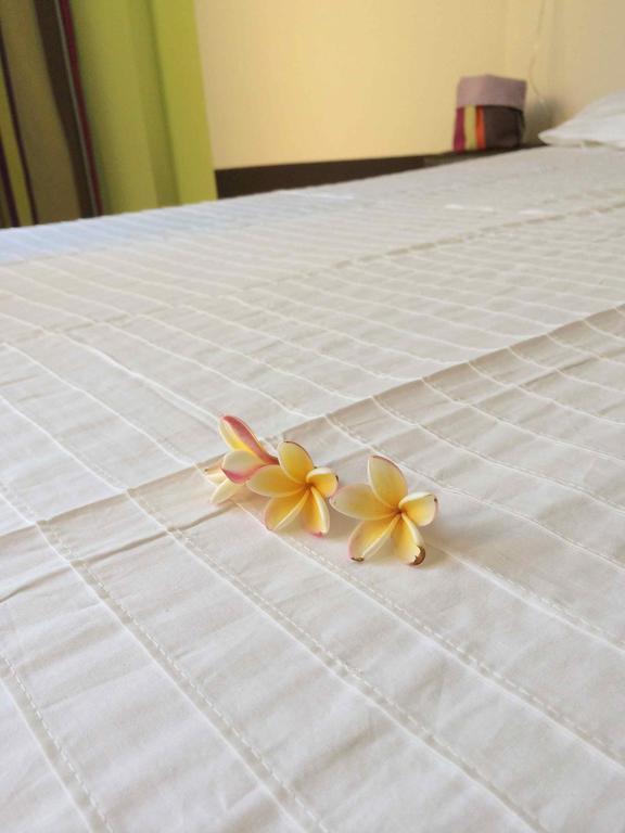 Caz Margouillat Villa L'Etang-Sale Ngoại thất bức ảnh